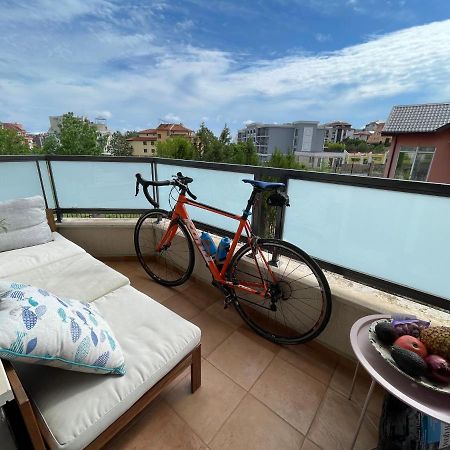Charming Beach Holiday Apartment 洛泽内茨 外观 照片
