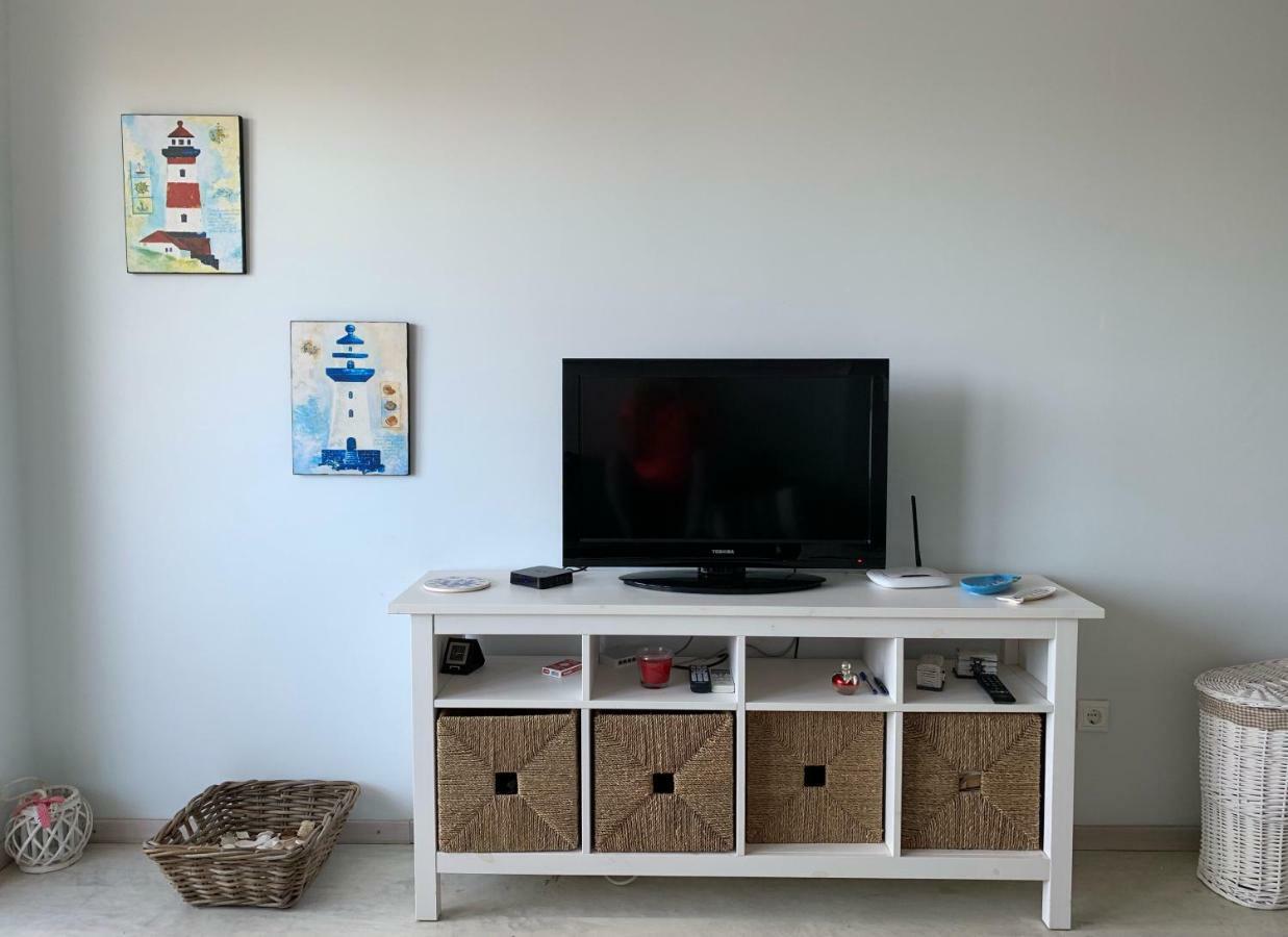 Charming Beach Holiday Apartment 洛泽内茨 外观 照片