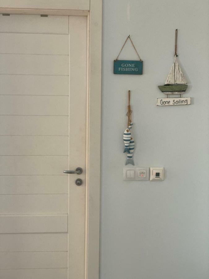 Charming Beach Holiday Apartment 洛泽内茨 外观 照片